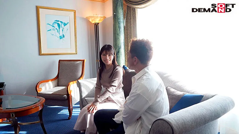 なんと恋愛経験ほぼなし！引っ込み思案な美人保育士さん 伊吹玲奈 28歳 AV DEBUT