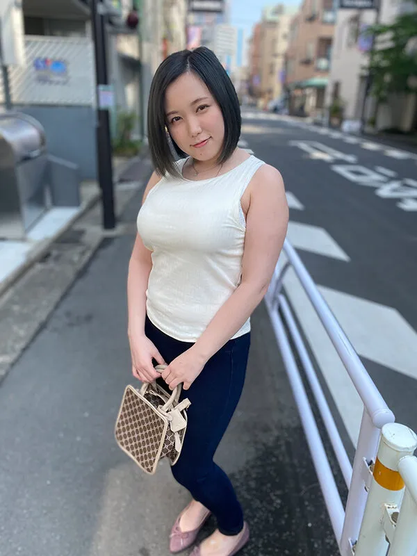 【田中ねね】ボディペ露出 Hカップおま○こちゃんと街中丸出しデート