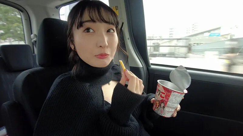 【月野かすみ】着衣パイズリ露出 デカ過ぎる胸を隠しながらこっそり挟射を楽しむJ乳ちゃん