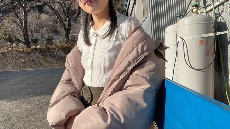 【夏花】ノーブラ乳首ぽっち散歩 人混みの中で視線を感じて乳首びんびん