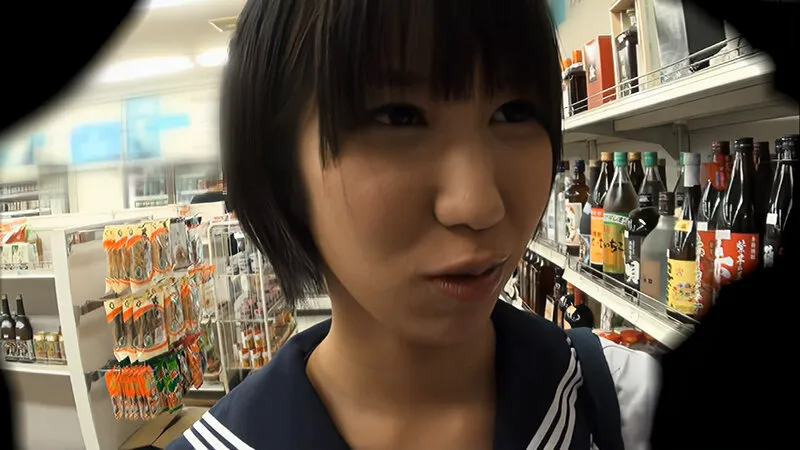 【JK】【AIリマスター版】羞恥！ 野外腰砕け！ 激ヤバ・ビッグバンローターをマ○コに入れて 潮吹きアクメデート！ 6 湊莉久