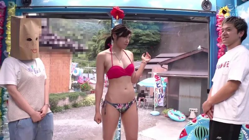 【三岳ゆうな】真夏のビーチ！ビキニ映えギャル限定 勝ったら賞金10万円 負けたら’待ったなし’即ハメ中出し野球拳！水着ごしに分かるエチエチおっぱいと真夏のガード緩めな膣粘膜を賭けてアウト！セーフ！ヨヨイのヨイ～♪撮って出しマジックミラー号～ゆうか編～