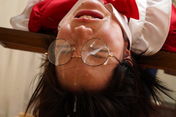 眼鏡ボクっ娘イラマ顔射 初愛ねんね