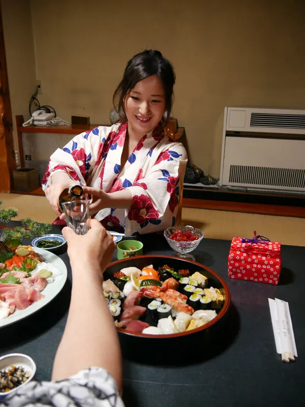 人妻不倫旅行 夜顔 むっちり敏感ダイナマイトボディ！！濃厚中出しSEX！！ 永田莉雨