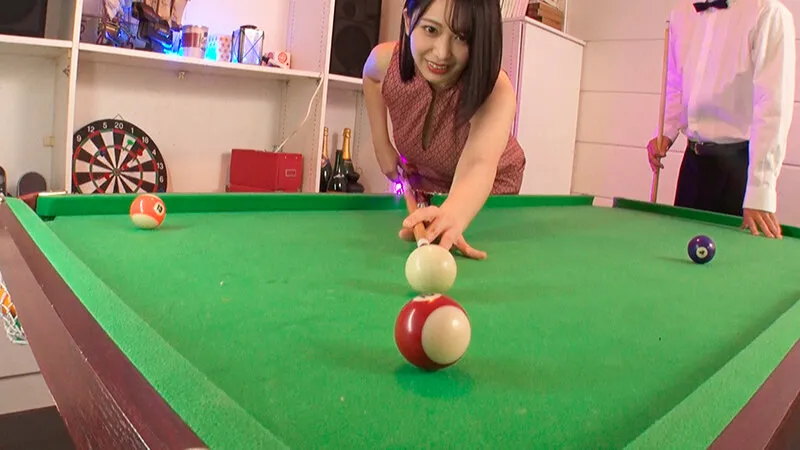 【伊東める＆小野寺真優＆加賀美まり＆新村あかり＆弥生みづき】ニーハイブーツの腿こき