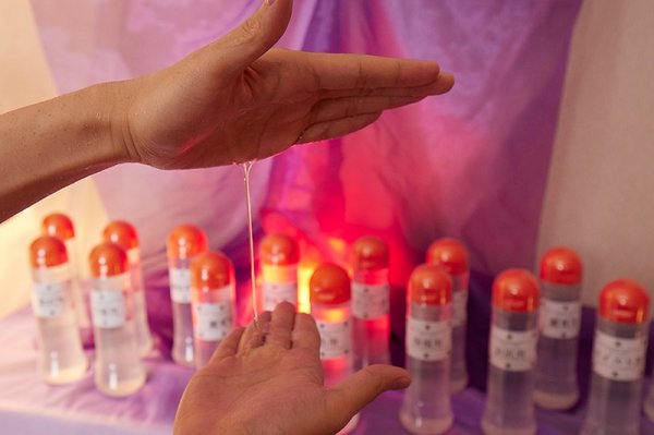 【VR】超変態ローションマニアの叔父に狙われた末路 絶え間なく連鎖する快感ループに完全にエロくなってしまった私 中城葵