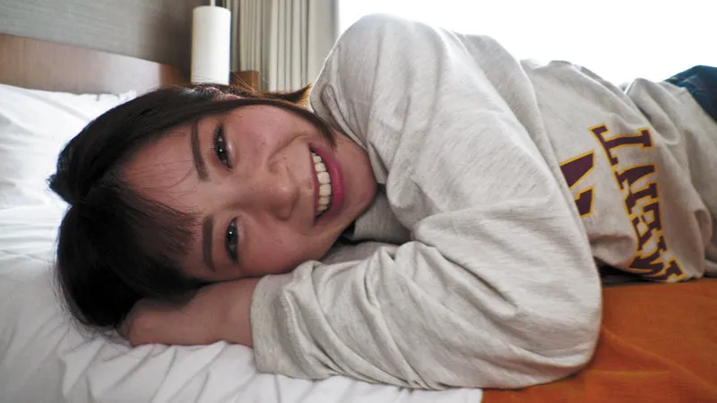 【沙月恵奈】どこでもオチ○ポ淫語デート ゲキカワ女子大生とお下品ワード連発！オマぬるお散歩@渋谷