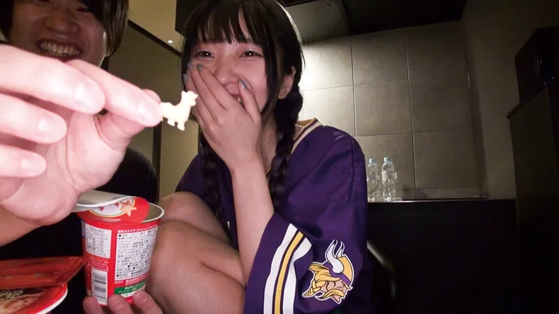 【日泉舞香】紹介します。僕の体にずーとむしゃぶりつく最近できたチュパフレです。