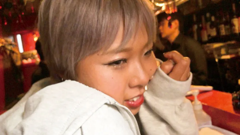 【NATSUKA】黒ギャルと日サロで、こっそり潮吹きぴゅぴゅ―露出デエト！ 激AGEマ●コを完全バグってただのスプリンクラー化ww