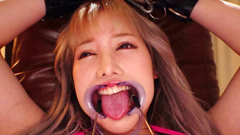 【白雪ひめ】生チン大好きベロベロ舐めたがり長舌ギャル ついでにお潮もクジラ級 ドMビッチでタフ過ぎる中出し肉便器ひめちゃん