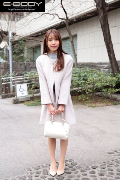 女子アナみたいな美人若妻 旦那には言えないM性癖を満たすため決意のAVデビュー 七瀬広海