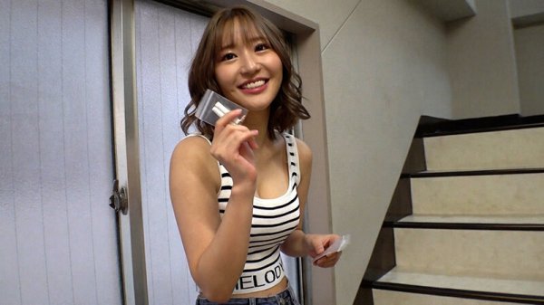 催淫ハーブ屋の美人店員は性欲剥きだしチ○ポ中毒！焚いて吸って気づいたら金玉スッカラカンになるまで無限マラ喰い 百永さりな