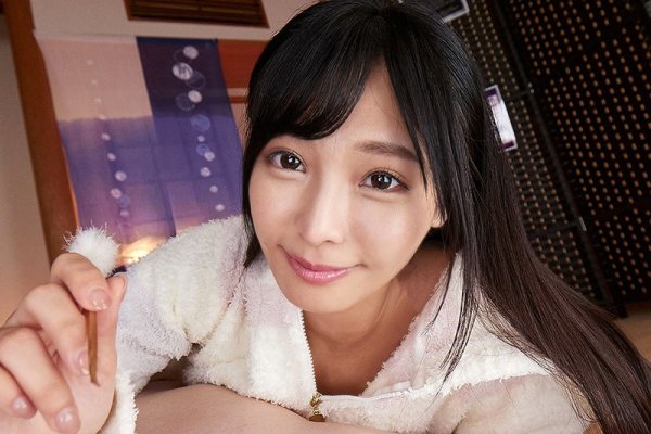 【VR】グッと近い距離で囁かれる耳誘惑なんて…ズルい。充実的な濃密プレイで聴覚に尽くすASMR夢精ヘルス 久留木玲