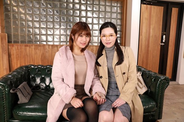 【VR】【レズって仲良し逆3P】僕の彼女は男も女も喰らう...それは愛か性欲か！ハッピーW痴女ビッチ！思う存分僕を弄んでください。 志木あかね 東風かえで