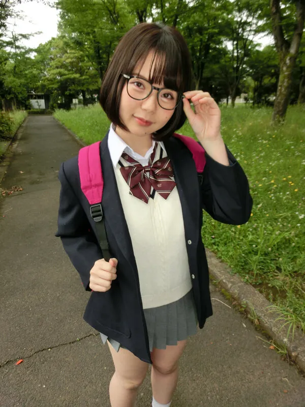 【ねんね】【JK】アヘ中出し受精巨乳メガネっ娘 逝狂編 人見ゆめ