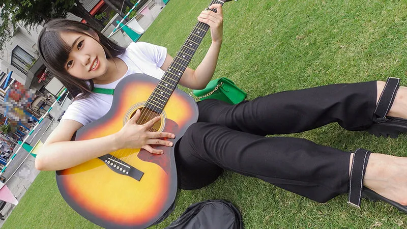 【菊池まや】【現役シンガー中出しハメ撮り流出】爆乳シンガーソングライターMa○ya 元カレとのハメ撮り流出。超重量級おっぱいをいろんな角度から嘗め回すようにじっくり観察！手マンの振動で、ピストンの振動で暴れまわる爆乳＆子宮にマーキング