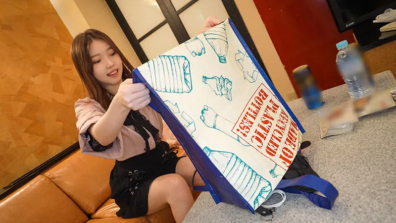 【高梨有紗】素人女子大生【限定】ありさちゃん20歳 外見は普通のギャル、しかし内面は…オモチャプレイが大好きな変態娘！性への興味が尽きないパワフルガール