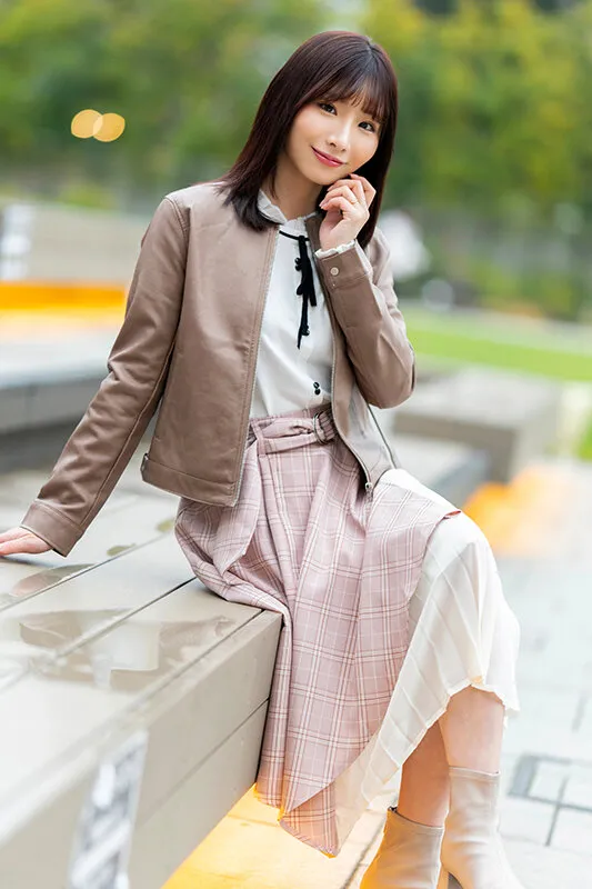 【Nia】【日台肉弾交流】アイドルフェイス台湾人奥さま27歳。浮気旦那に愛想つかして仕返し不倫！！色白敏感ボディでイキまくる情熱孕ませセックス【清射在我里内！】