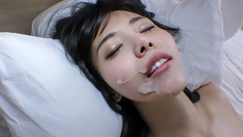 【及川うみ】【腹筋女子】引き締まった肉体ジムトレーナーの彼女×生徒×アスリート先輩=3P生ハメ乱交 一晩に何発も！とにかく熱くて激しいめっちゃ気持ちいい生ハメ中出し