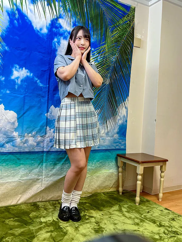 素人パンチラ in 自宅で個人撮影会vol.071【お月見4コスプレ】素人モデル美女4名 秋の夜長にエチかわガールズの極上コスプレ姿に感動してお月様まで飛んじゃうピョン♪