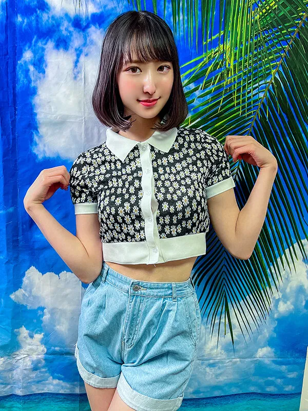 【本田さとみ 美園和花 唯奈みつき 他】素人パンチラ in 自宅で個人撮影会vol.075【スイート4コスプレ】素人モデル美女4名 冷たい寒さを吹き飛ばすほどの勢いで心もアソコもポカポカになっちゃうエチエチ撮影会！