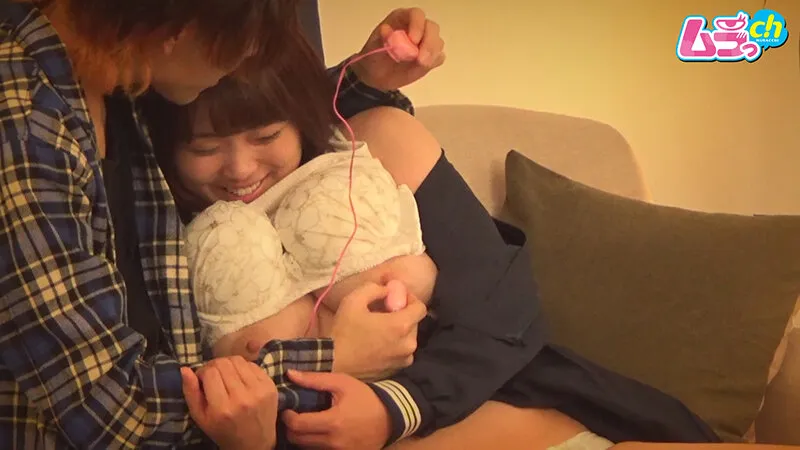 【JK】●校生盗撮 ウブそうなJ系をおもちゃ攻めで調教し、初めてなのに連続絶頂しちゃう処女喪失SEX