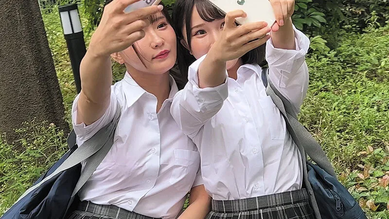 【天然美月 日向ゆら 広瀬なるみ 日向ゆら】ねんいち 盗撮バレ・完全アウトからの神展開 睨まれ蔑まれオワコンからの天使様！～日替わりP・ダブルF・4Pへと覚醒～【JK盗撮・ハメ撮り流出】