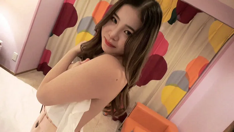 【花宮レイ】すごい腰回りのくびれ、綺麗すぎてわしづかみにして後ろからガン突きしたくなるお尻を持った韓流好きのハイスペックガールをハメ撮り。