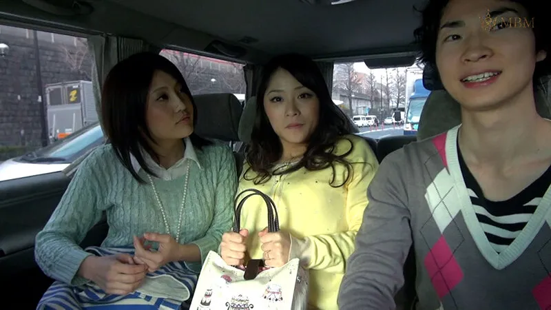 【100円】子育てについてと騙して連れてきた奥様！旦那とご無沙汰で久々のエッチに期待と不安が…実は子育て奥様は欲求不満！