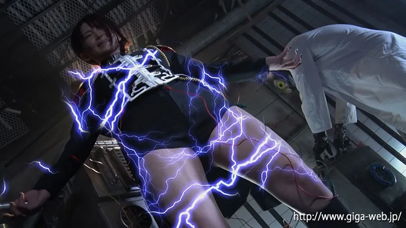 【妃月るい 一条みお】緊急戦隊エマージェンシーピンク 悪の美少年幹部陥落