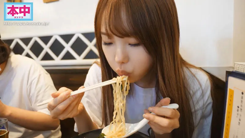 ウマのり娘がイクッ！製作費0円で私物販売、店舗突撃、イベント開催etc… 自力で稼いだお金で、競馬で勝って、AVを作ろう！！キミが中出ししても腰振るのやめない！ハメまくり射精しまくりスペシャル 松本いちか