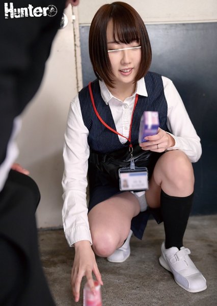 【杏羽かれん 他】一生懸命働くキレイな女性（看護師、教師、OL…）は自分がパンチラしている事に気づかないほど仕事に夢中。その無防備なパンチラが男の勃起を誘発！2