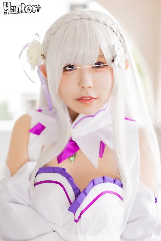 【水卜麻衣奈 皆瀬あかり】アニオタ幼馴染のコスプレ姿が妙にエロくて大興奮！ボクには地味で冴えない、いかにも…っていうアニオタの幼馴染がいる。当然いつも二次元の事で…