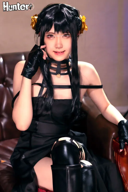 【水卜麻衣奈 皆瀬あかり】アニオタ幼馴染のコスプレ姿が妙にエロくて大興奮！ボクには地味で冴えない、いかにも…っていうアニオタの幼馴染がいる。当然いつも二次元の事で…