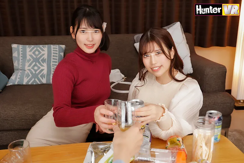 【天咲ひめの＆児玉れな】【VR】夢の川の字体験VR～あなたも女の子2人に挟まれて寝てみませんか？～サークルの飲み会後に川の字になって雑魚寝中、お互いバレてないと思ってエッチご無沙汰女子がコソコソ夜這い！最後はおもいっきりエッチな3Pに発展！