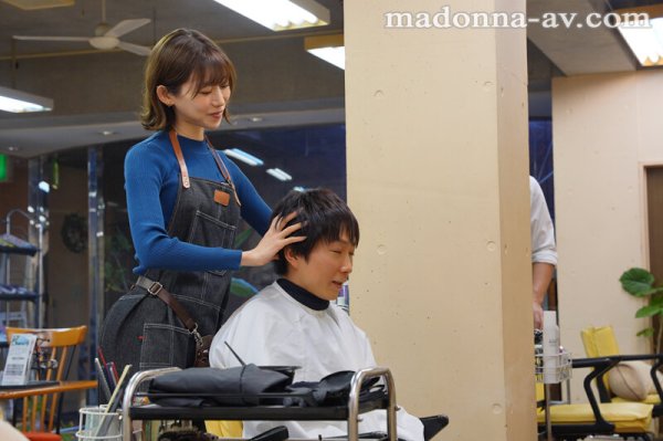 【西田那津】「アナタだけの特別サービスですよ…？」 人妻美容師の誘惑 夫婦経営のヘアサロンで担当・すみれさんに中出しをせがまれ痴女られた僕。 黒川すみれ