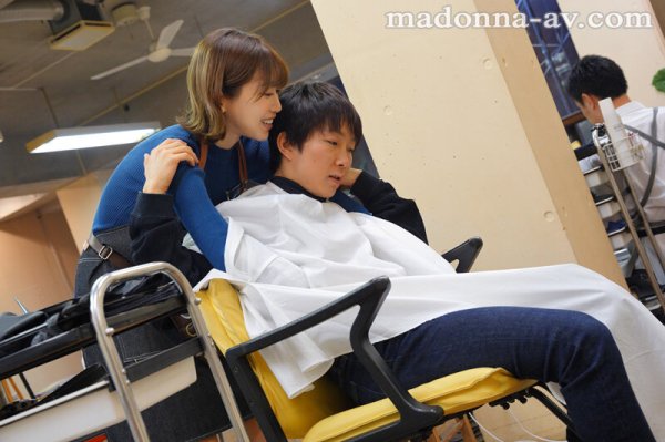 【西田那津】「アナタだけの特別サービスですよ…？」 人妻美容師の誘惑 夫婦経営のヘアサロンで担当・すみれさんに中出しをせがまれ痴女られた僕。 黒川すみれ