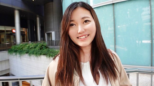 【吉野弥生】僕の出会った最強素人痴女は爆乳エステティシャン 弥生（H-cup）