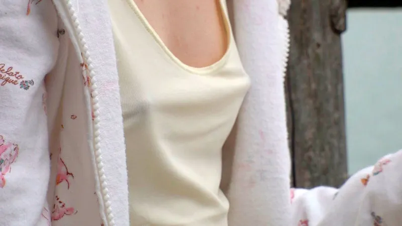 匿名希望【金髪ノーブラヤンキー中出しハメ撮り流出】