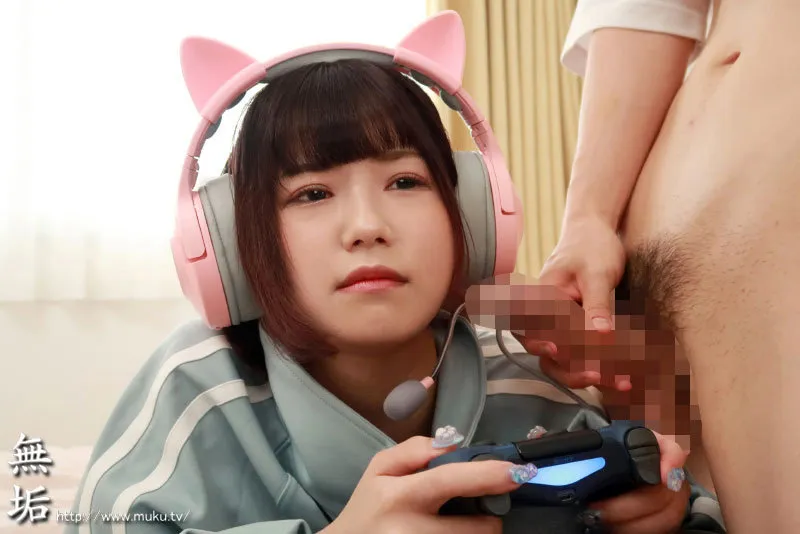 【JK】いつでもおま×こ使い放題！ ゲームしながら自由にハメさせてくれるドスケベ引きこもりゲーマー妹 るるちゃ。