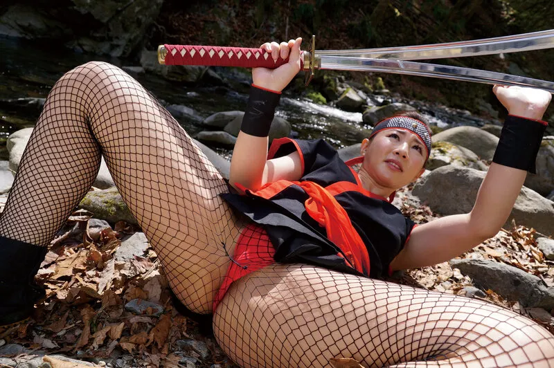 【塚田詩織 成宮いろは 羽田希 よしい美希】本格時代劇エロドラマ くノ一 媚薬拷問の巻 4人4時間