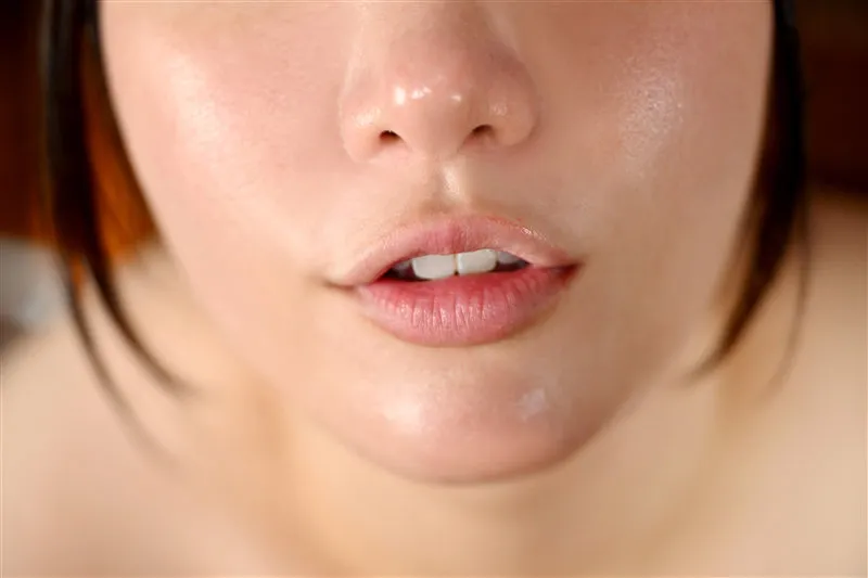 【大原理央】【VR】新大●保発！！むっちむちアングラリフレ！！【超肉感特化】笑顔が素敵な嬢からの裏オプ交渉でビンカンなボクの反応を見てスイッチが入って金玉袋の精子が空っぽになるまで搾り取られたボク…