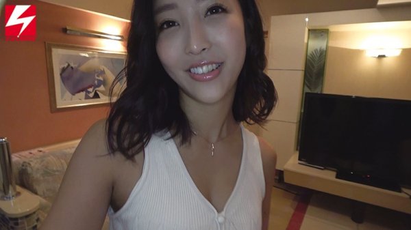 【水川スミレ】『旦那が帰ってきちゃうから…急いでしよっ』 即尺！即ハメ！美人セレブ妻は即効型の都合のイイ絶倫ビッチだった。 人妻:スミレさん。