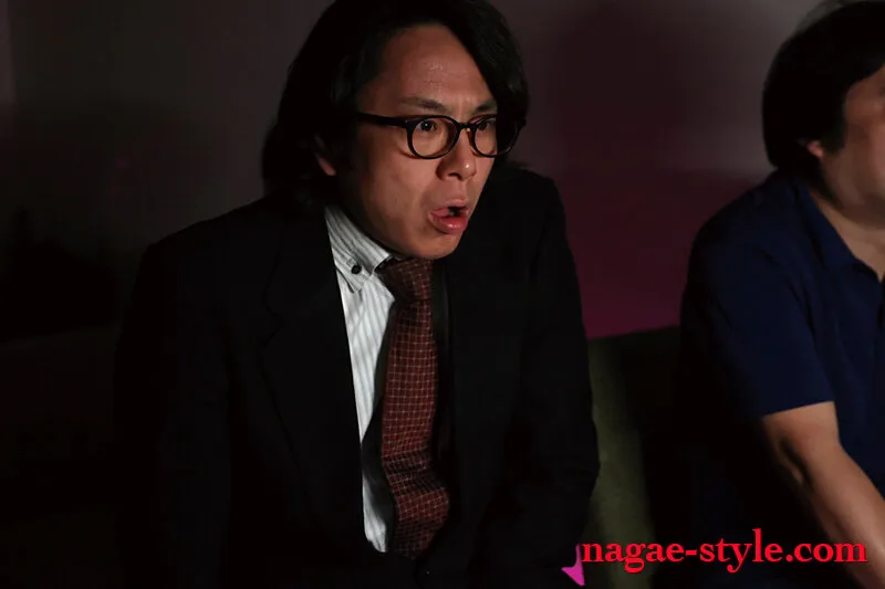 【人妻NTR】投稿実話 マジックミラー寝取られセックス2 上白美央