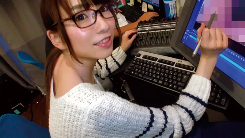 ちえちゃん【Cカップ眼鏡っ娘素人 中出しハメ撮り流出】