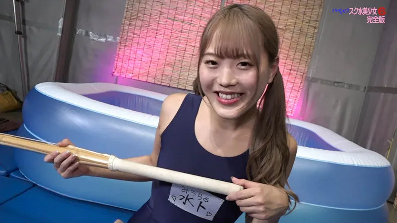 【綾瀬ひまり 水卜麻衣奈 宮沢ちはる】パイパンスク水美少女が恥ずかしいリクエストにピチャピチャ応えるけしからん生放送（6）完全版