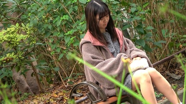 中出しデビュードキュメント V0黒髪清楚系専門学生 花井しずく22歳