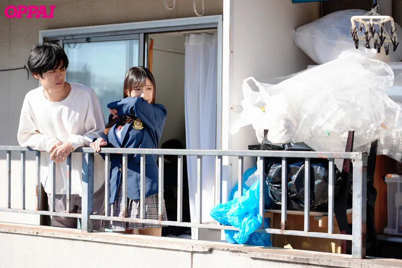 【JK】隣家のゴミ部屋へ苦情を言ったらコドおじが性欲モンスター化！異臭の中で絶対に逃がさない抜かずの孕ませ絶倫ホールド中出し 楪カレン