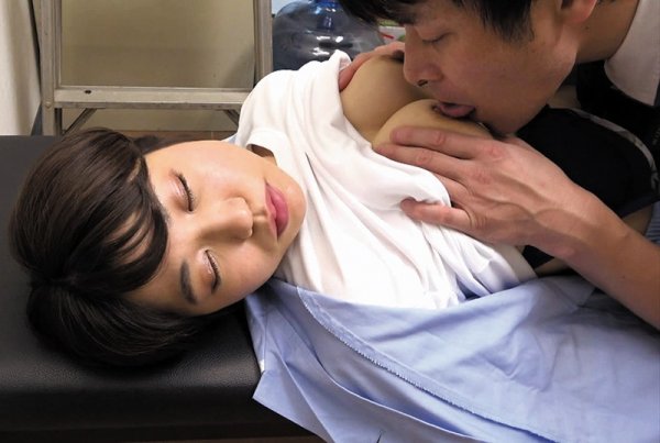 【夏希のあ 他】狙われた女 工場勤務のパートの地味子 「いい身体しやがって…ケツもプリンプリンじゃねぇか！」