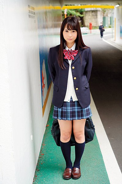 【井上そら】性支配を受け入れる無抵抗な美少女たち～制服と縛り～